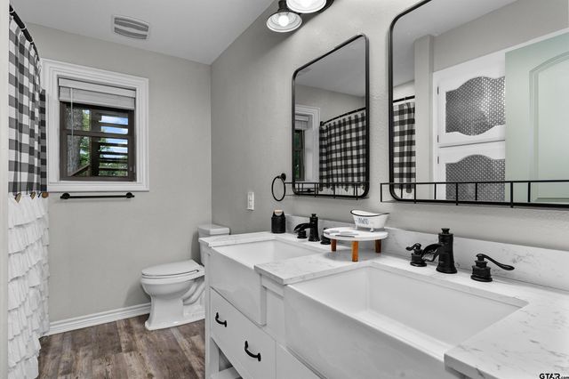 7017 Verbena Rd, Ore City, TX 75683