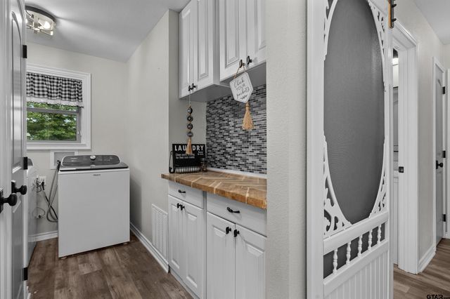 7017 Verbena Rd, Ore City, TX 75683