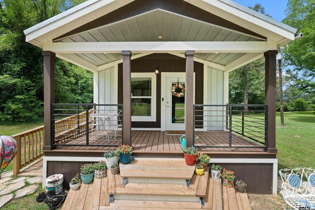 7017 Verbena Rd, Ore City, TX 75683