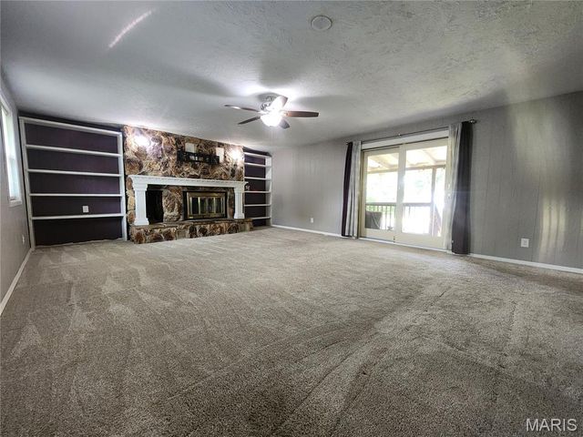 2217 Gladiator Drive, Fenton, MO 63026