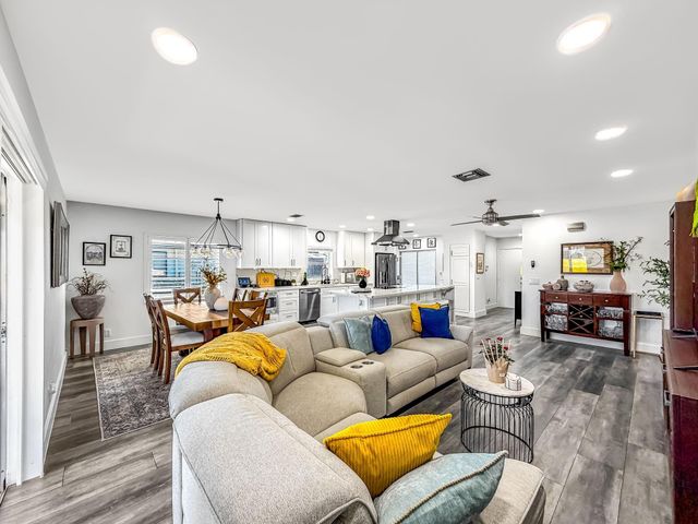 13232 Lucinda Palm Court B, Delray Beach, FL 33484