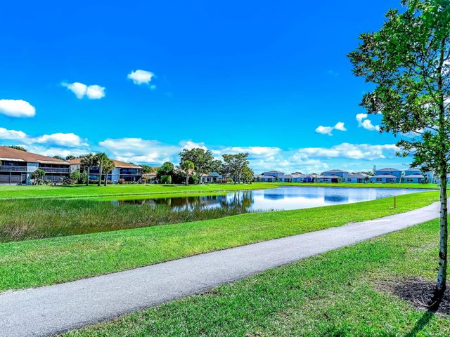 13232 Lucinda Palm Court B, Delray Beach, FL 33484