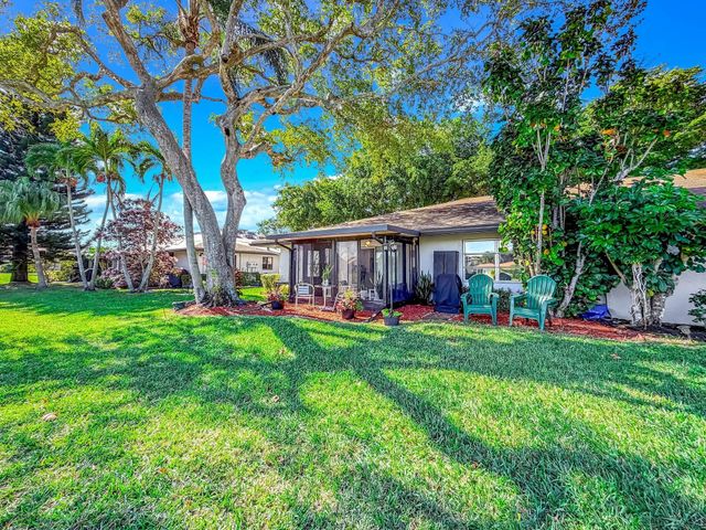 13232 Lucinda Palm Court B, Delray Beach, FL 33484