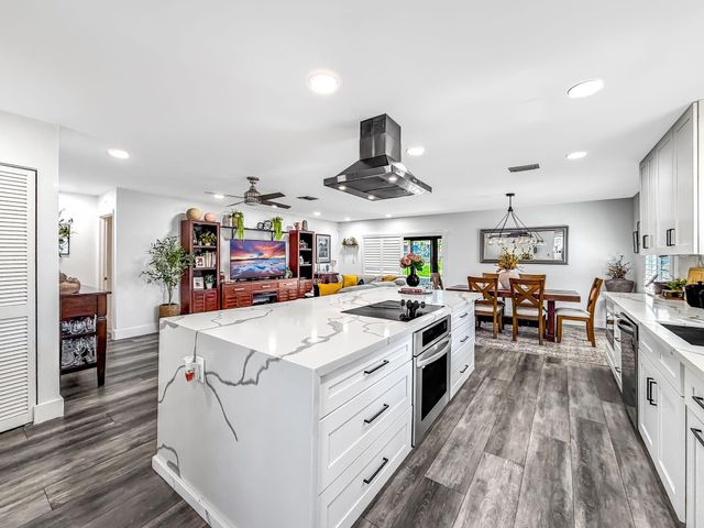 13232 Lucinda Palm Court B, Delray Beach, FL 33484