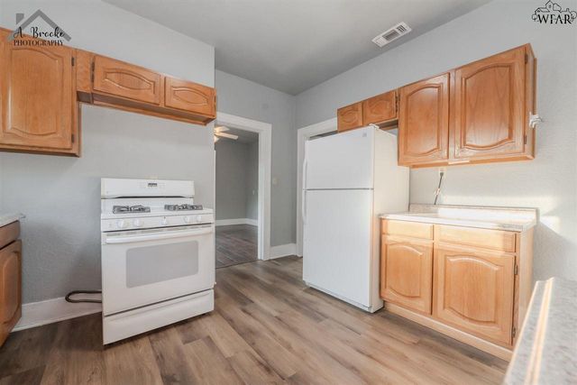1657 LUCILE AVENUE, Wichita Falls, TX 76301