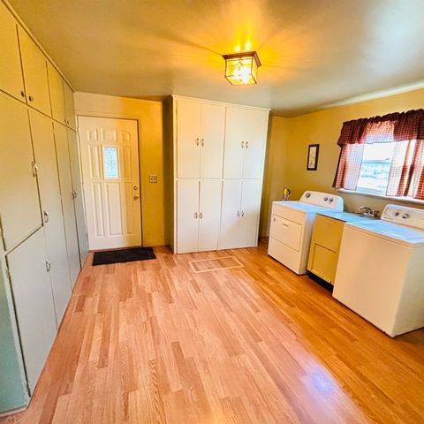 3052 E Fisher Road, Bay City, MI 48706