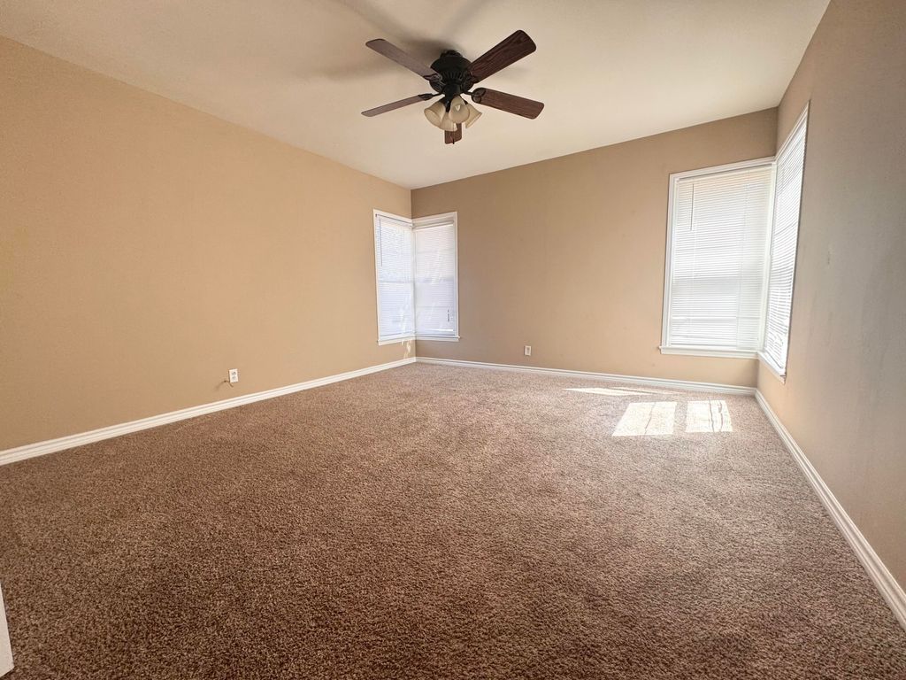 Image 19 of property listing at 2102 Live Oak Street, San Angelo, TX 76901