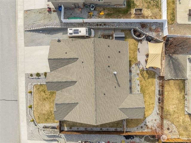 457 Whisper Place, Chelan, WA 98816