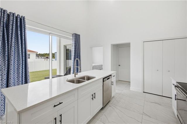 840 Carpenter ST E, Lehigh Acres, FL 33974