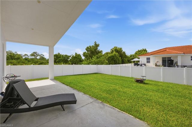 840 Carpenter ST E, Lehigh Acres, FL 33974
