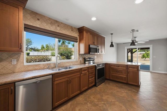 23638 Barrego Way, Ramona, CA 92065