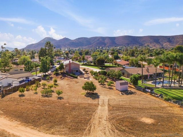 23638 Barrego Way, Ramona, CA 92065