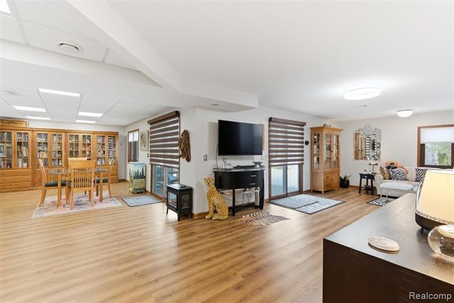 7706 Gunnison Court, Brighton, MI 48114