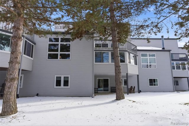 7706 Gunnison Court, Brighton, MI 48114