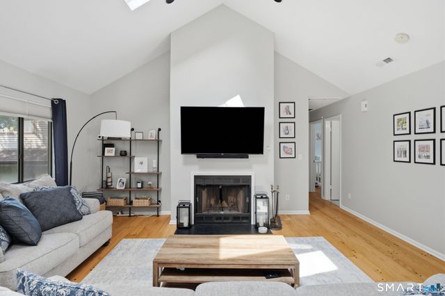 2437 Bedford Street C17, Stamford, CT 06905