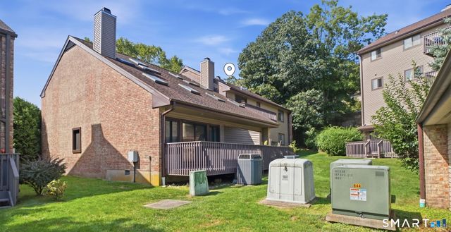 2437 Bedford Street C17, Stamford, CT 06905