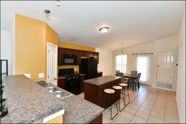 10661 CANYON SAGE Drive, El Paso, TX 79924