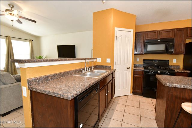 10661 CANYON SAGE Drive, El Paso, TX 79924