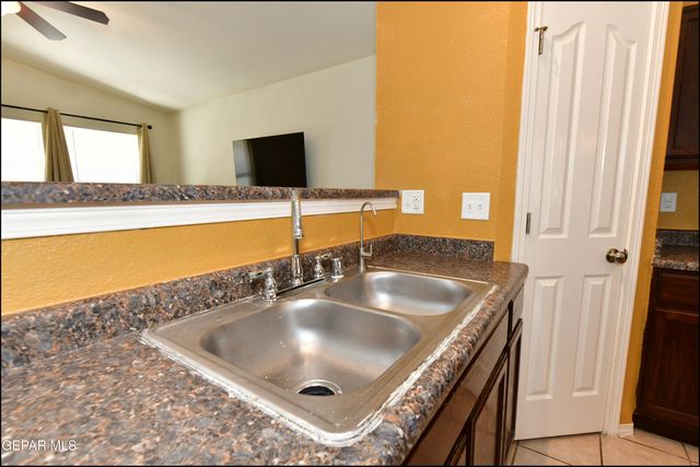 10661 CANYON SAGE Drive, El Paso, TX 79924