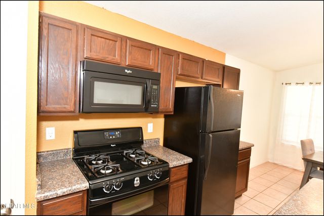 10661 CANYON SAGE Drive, El Paso, TX 79924