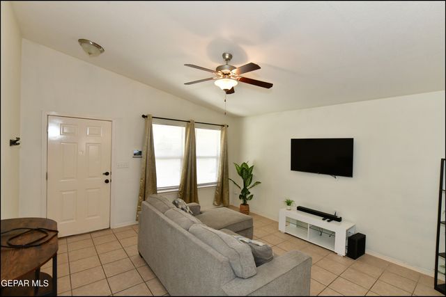 10661 CANYON SAGE Drive, El Paso, TX 79924