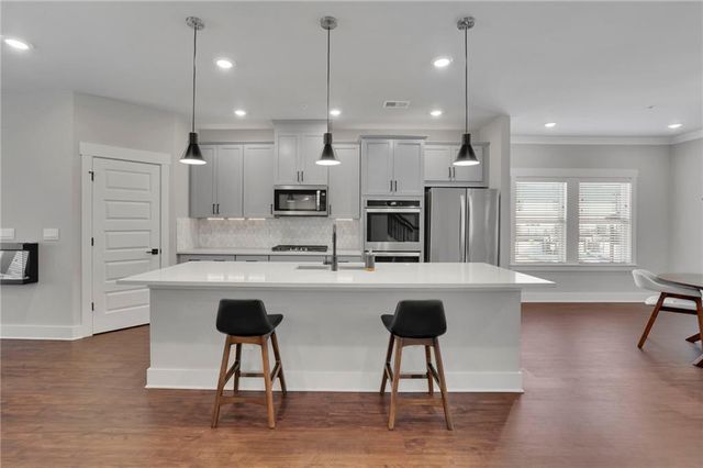 809 Mackay Creek, Woodstock, GA 30188