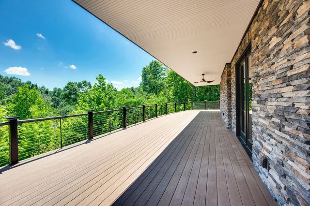 8519 McCrory Ln, Nashville, TN 37221