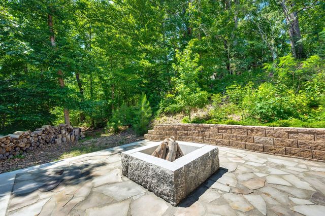 8519 McCrory Ln, Nashville, TN 37221