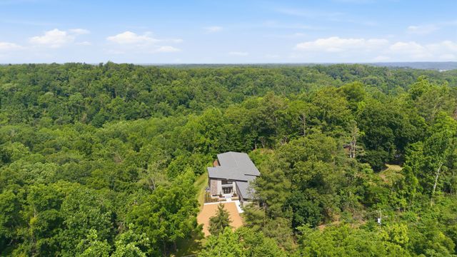 8519 McCrory Ln, Nashville, TN 37221