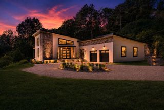 8519 McCrory Ln, Nashville, TN 37221