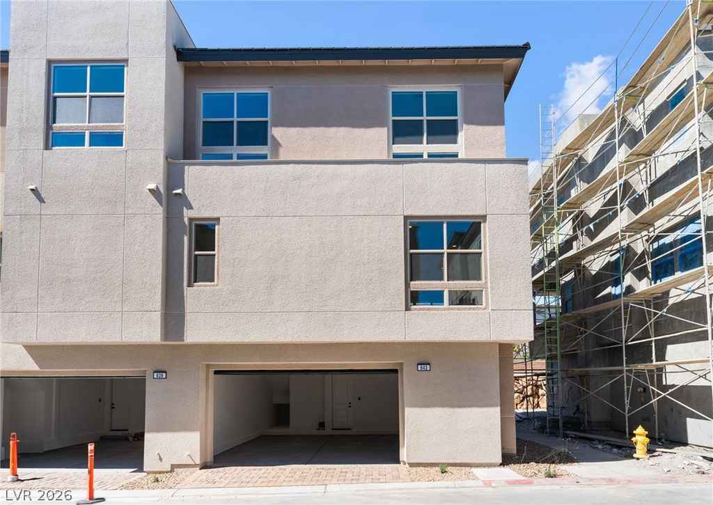 643 Talon Ridge Street, Las Vegas, NV 89138 — photo 2