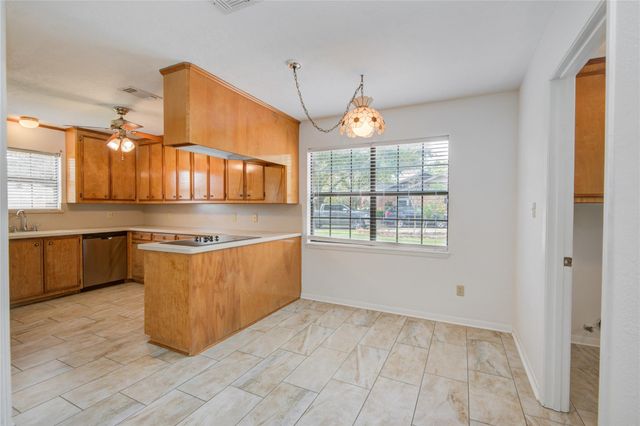 231 Any Way Street, Lake Jackson, TX 77566