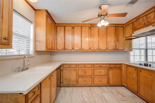 231 Any Way Street, Lake Jackson, TX 77566