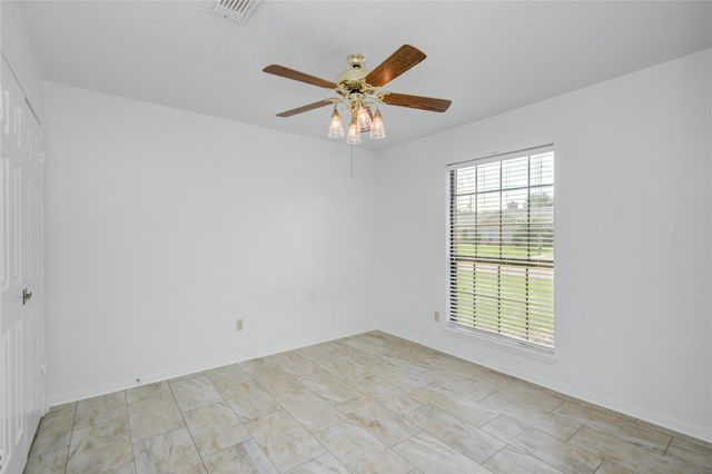 231 Any Way Street, Lake Jackson, TX 77566