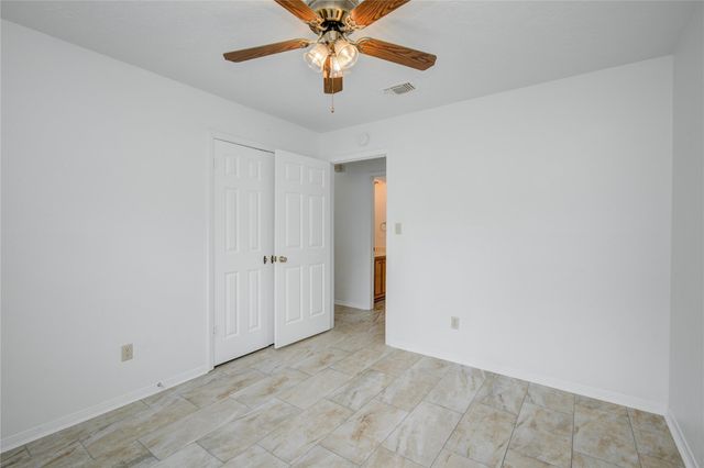 231 Any Way Street, Lake Jackson, TX 77566