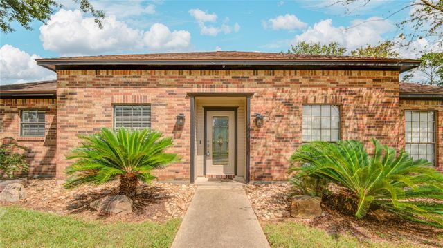 231 Any Way Street, Lake Jackson, TX 77566