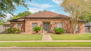 231 Any Way Street, Lake Jackson, TX 77566