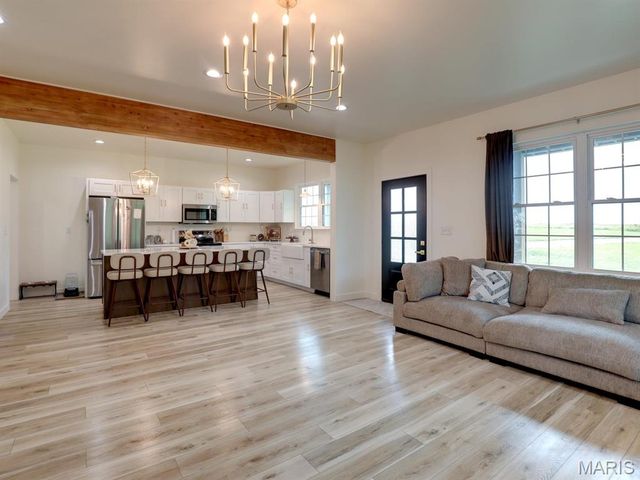 10755 SSR-H, Hannibal, MO 63401