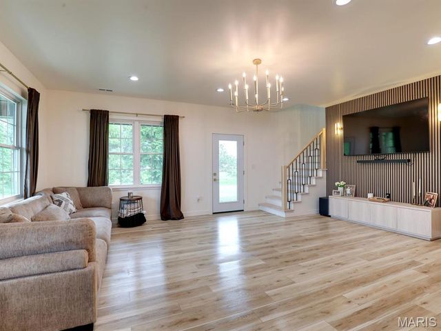 10755 SSR-H, Hannibal, MO 63401