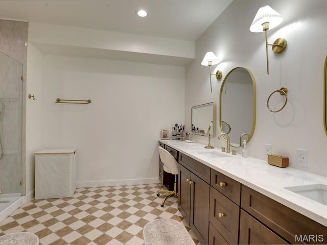 10755 SSR-H, Hannibal, MO 63401