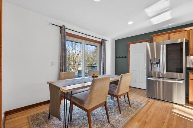 900 Sunset Drive S, Minnetonka, MN 55305