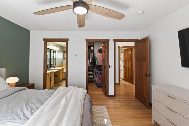 900 Sunset Drive S, Minnetonka, MN 55305