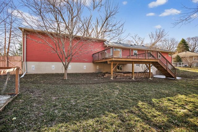 900 Sunset Drive S, Minnetonka, MN 55305