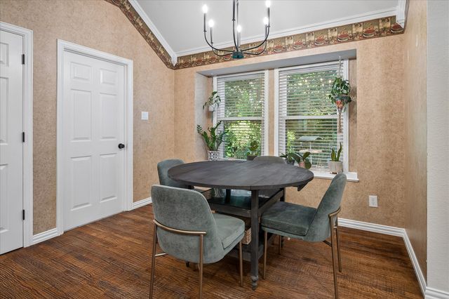 2701 Hidden Lake Drive, Grapevine, TX 76051
