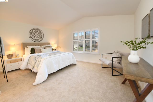512 Burdick Dr, Bay Point, CA 94565