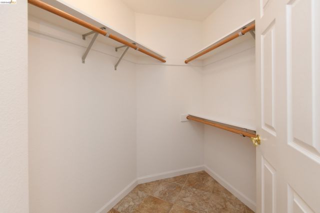 512 Burdick Dr, Bay Point, CA 94565