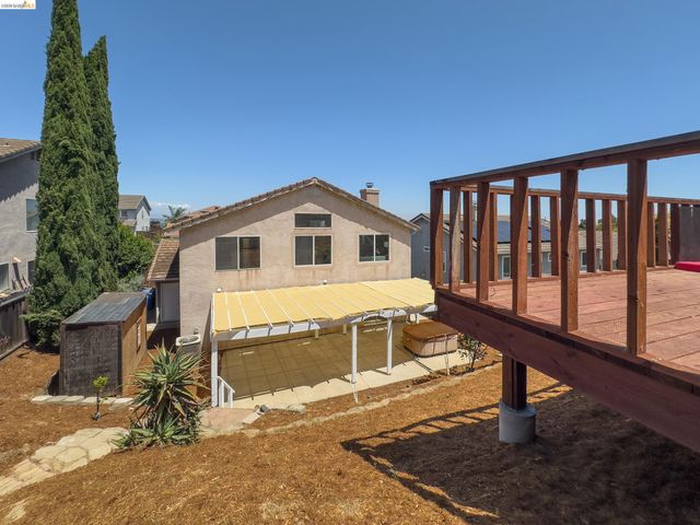 512 Burdick Dr, Bay Point, CA 94565