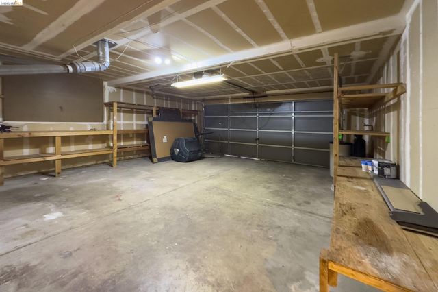 512 Burdick Dr, Bay Point, CA 94565
