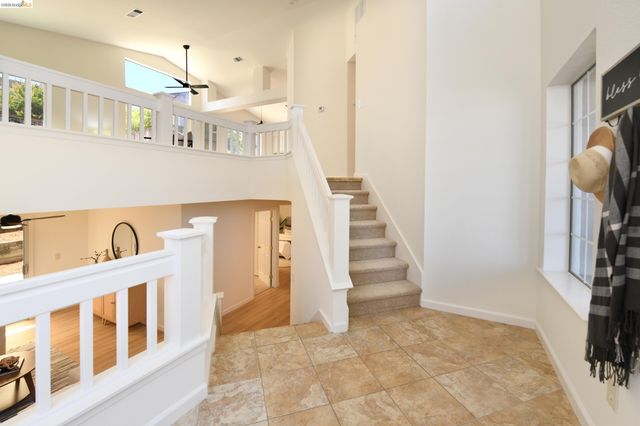 512 Burdick Dr, Bay Point, CA 94565