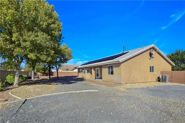 190 Mondale Court, Pahrump, NV 89048